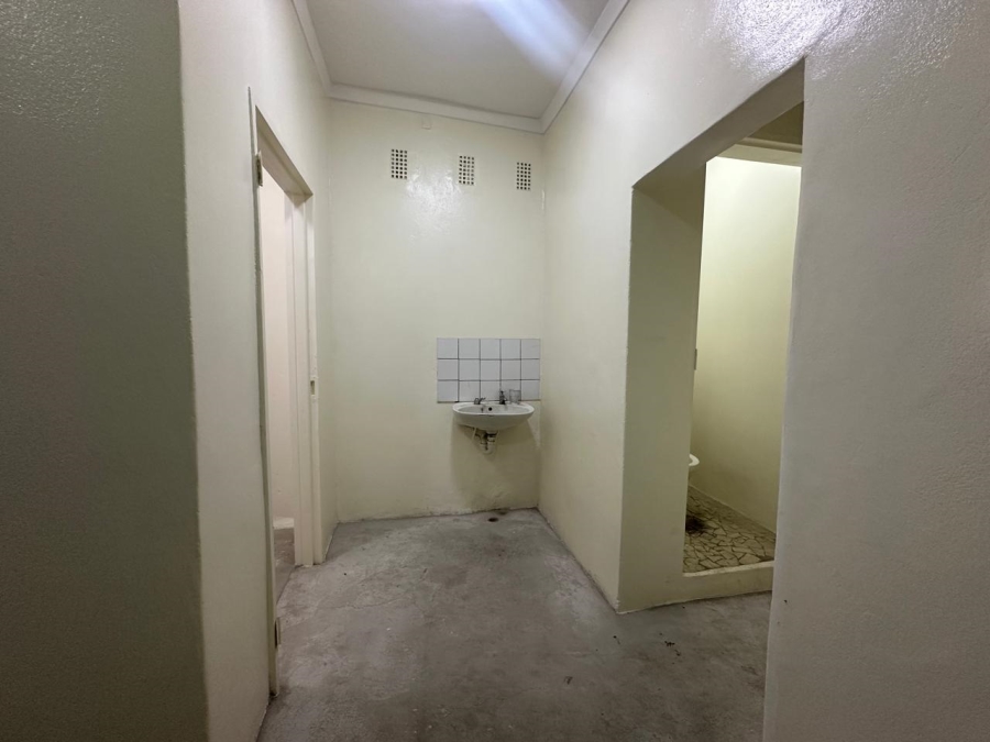 To Let commercial Property for Rent in Eersterivier Western Cape